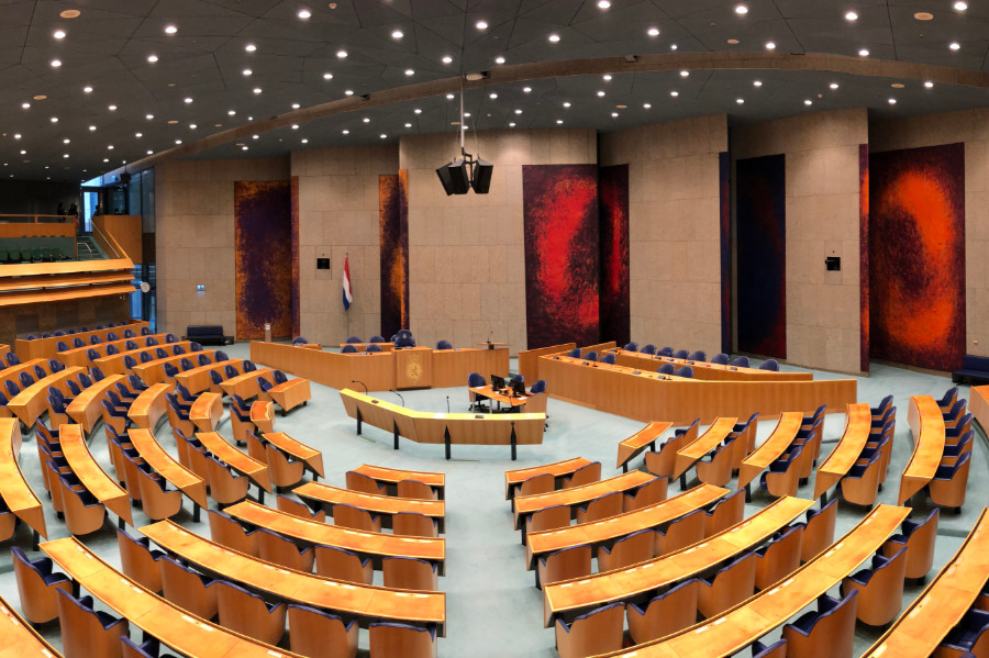 Zaal Tweede Kamer leeg